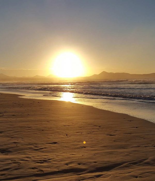 arena catamaran sunset lanzarote