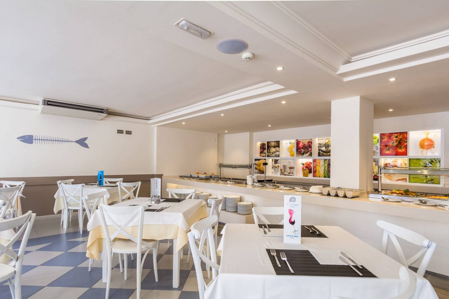 Arena Hoteles Catamaran buffet